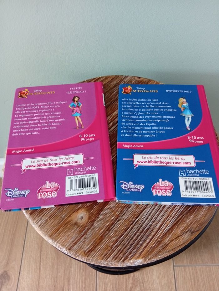 Lot bibliothèque rose « descendants » tome 1 à 10 - photo numéro 9