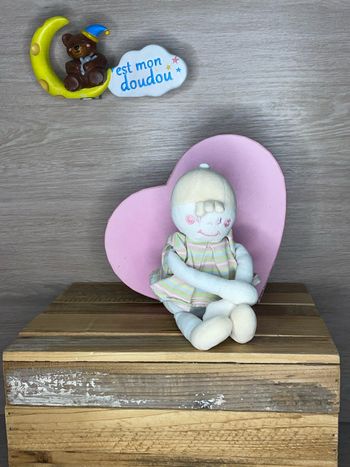 SDO117 doudou poupée 👧🏼 sucre d’orge