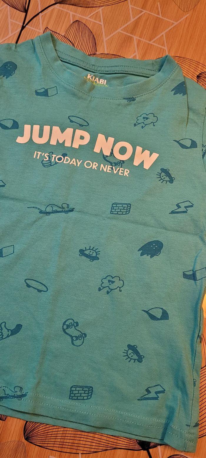 T-shirt taille 3 ans - photo numéro 4