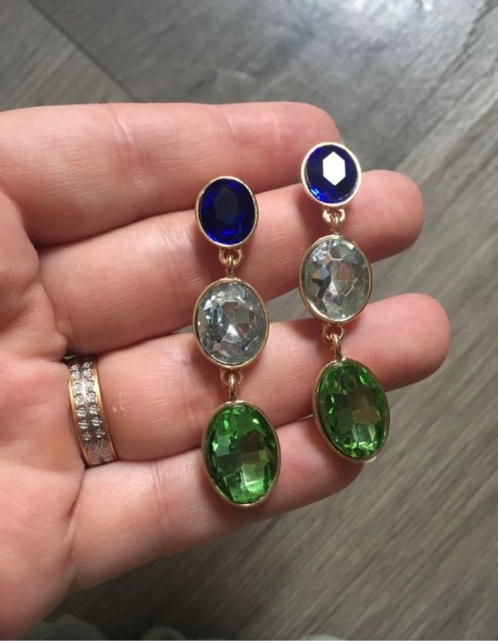 Boucles d’oreilles pendantes NEUVES pour femme  avec pierres couleurs bleu foncé, blanc et vert - photo numéro 6
