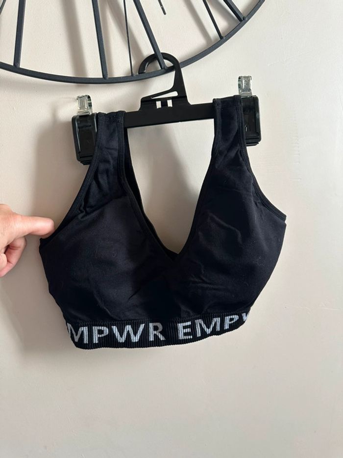 Brassière de sport neuve - photo numéro 2