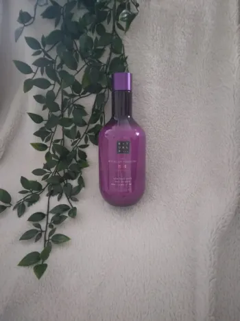 🌸Lait pour le bain Rituals à la cerise noire🌸
