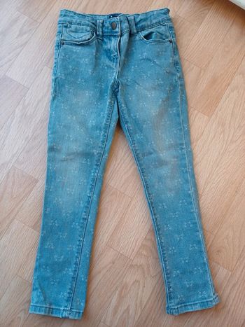 Joli jeans avec motif têtes de chats