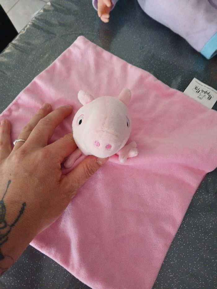 Doudou peppa pig - photo numéro 2
