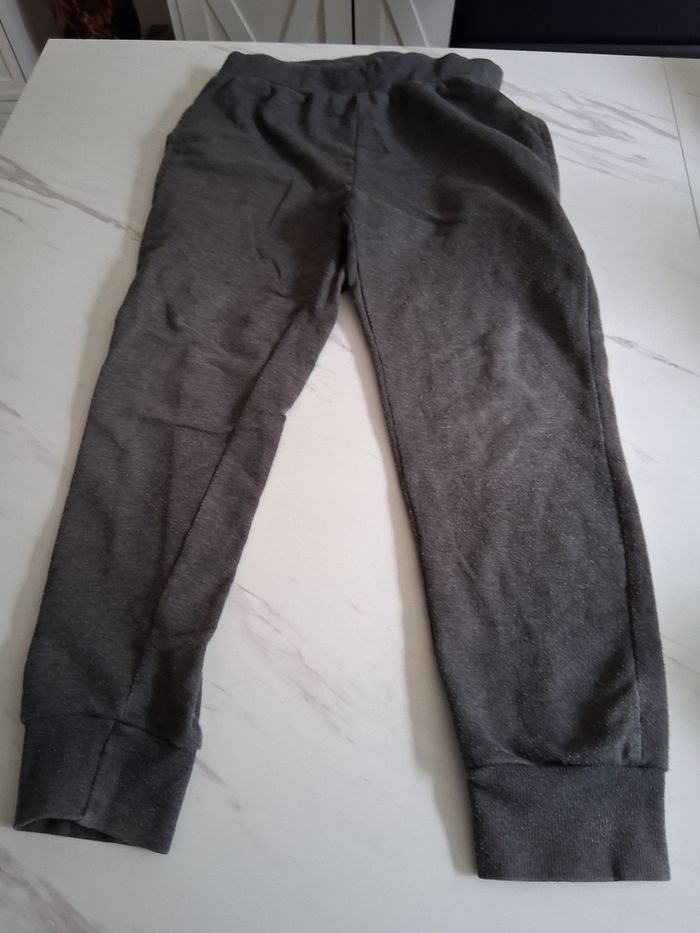Pantalon jogging gris " t- 6 ans" marvel Spider-man