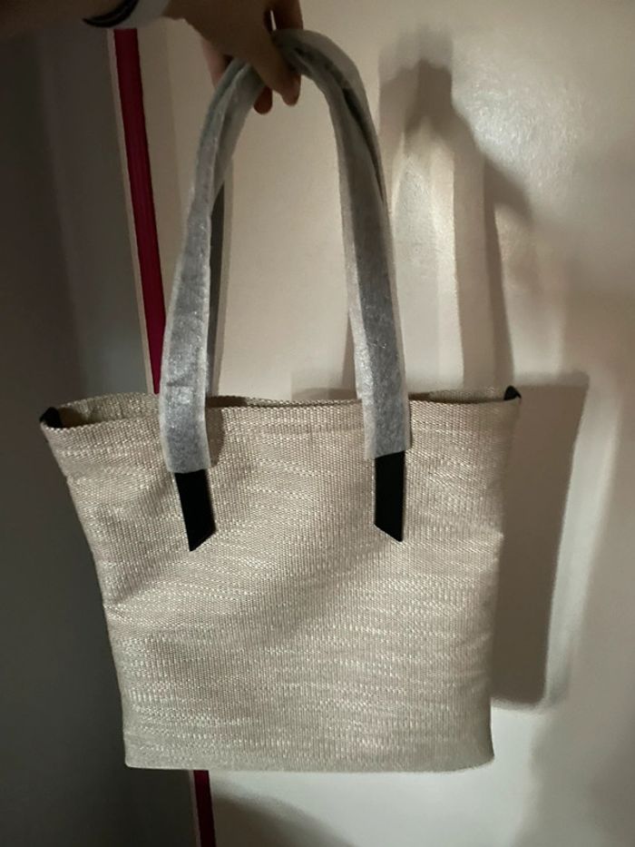 Sac Lancel neuf - photo numéro 2