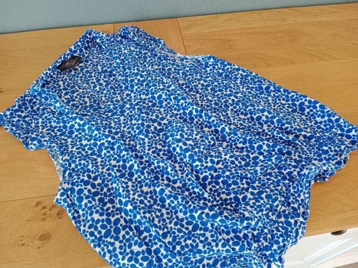 Blouse sans manches