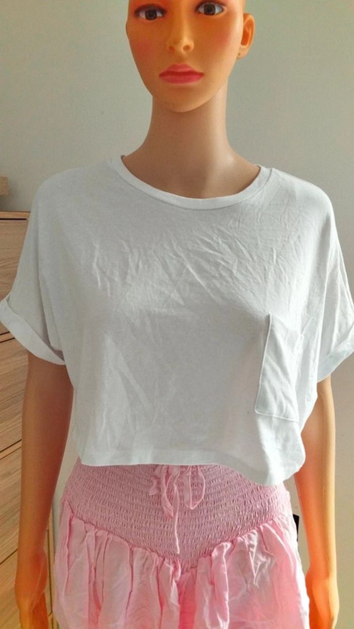 Tee shirt blanc court avec poche taille m Ardene Femme