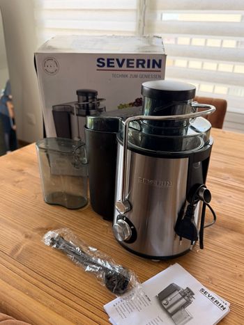 Centrifugeuse Severin inox 400W comme neuve