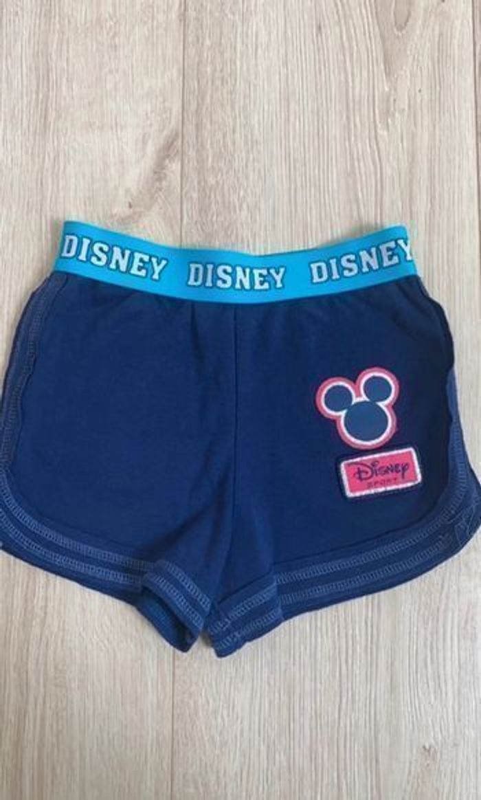 Short disney 3/4 ans