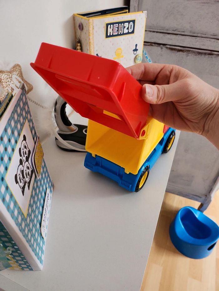 Jouet camion de poubelle - photo numéro 4
