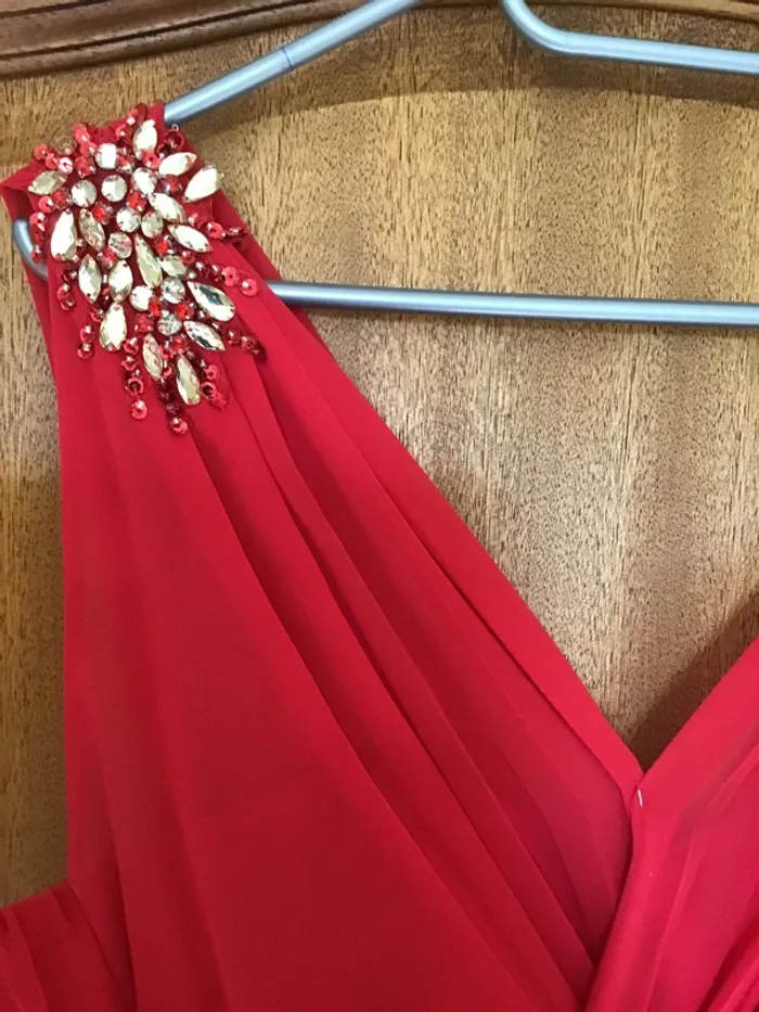 Robe rouge pour cérémonies - photo numéro 4