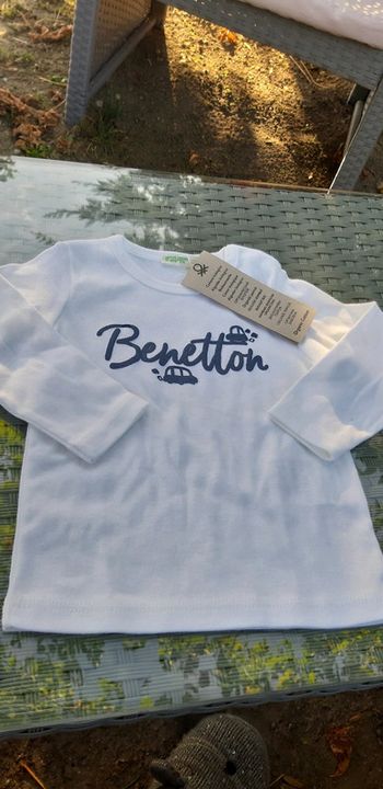 Haut bébé benetton 6 mois