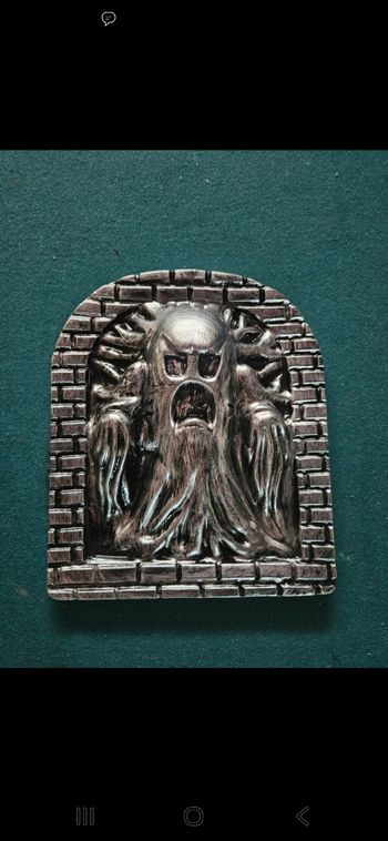 Déco halloween à poser contre le mur