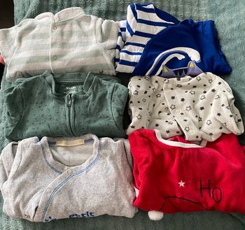 Lot de 12 pyjamas