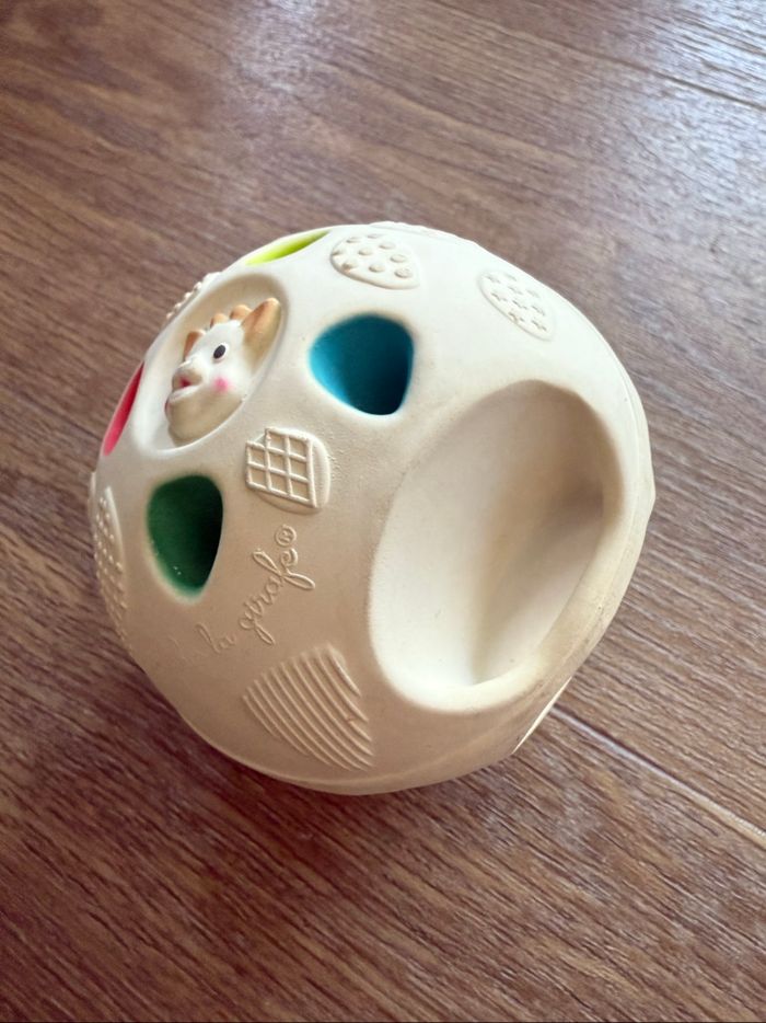 Balle Sensorielle Sophie la Girafe so pure - photo numéro 2