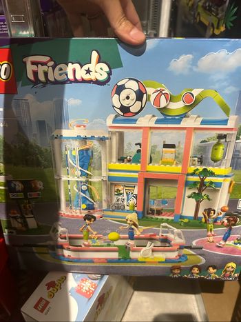 Centre sportif LEGO Friends 41744