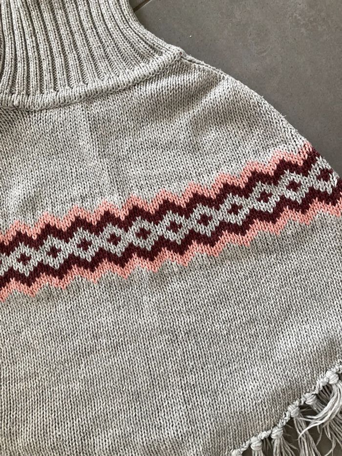 Lot ensemble pull poncho vêtement fille kaporal 8 ans - photo numéro 3