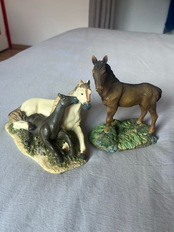 Figurines