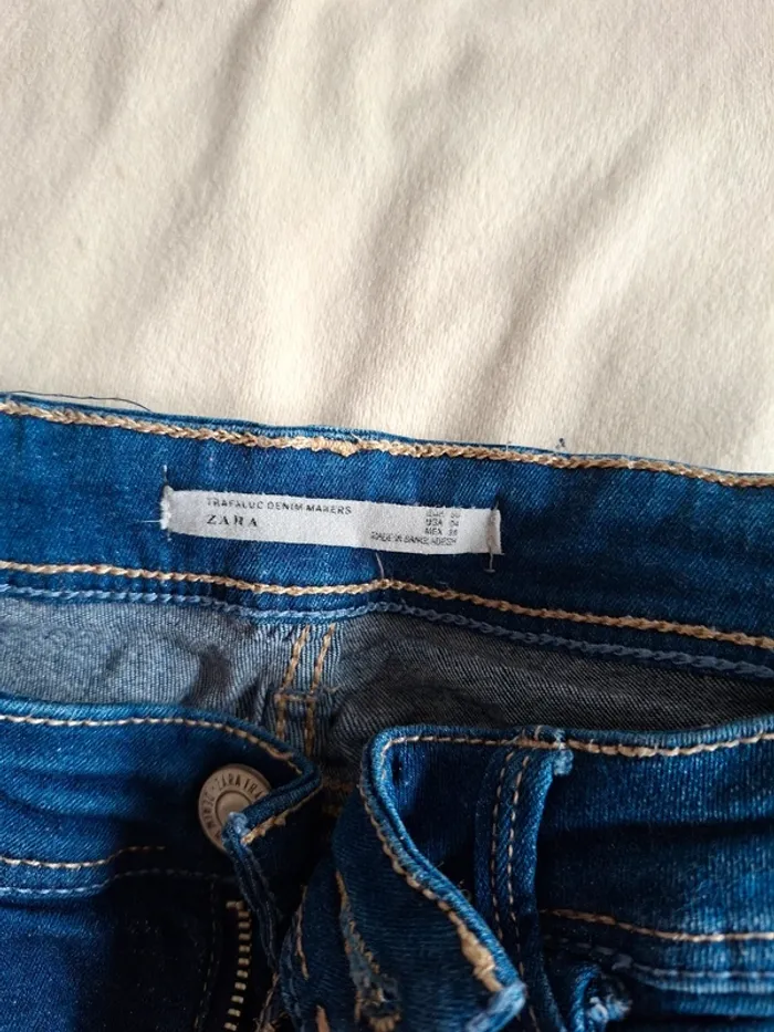 jeans bleu foncé marque Zara taille 36, en très bon état - photo numéro 2