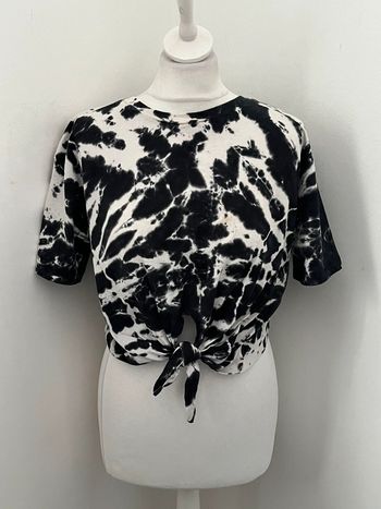 T-shirt noir motifs noir blanc Zara S