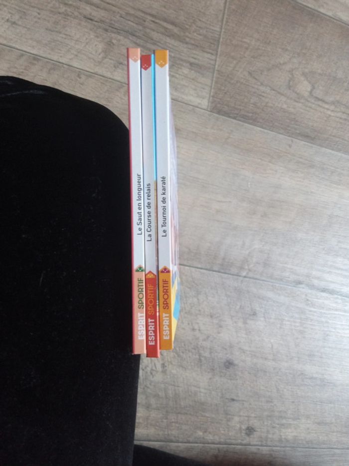 Lot 3 livre série exprit sportifs - photo numéro 3
