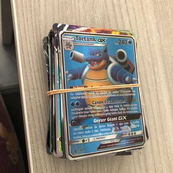 Lot de cartes Pokémon 60