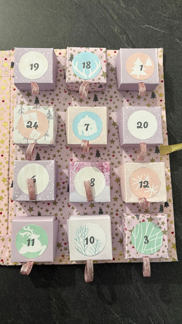 Calendrier de l’avent fait main à remplir - photo numéro 5