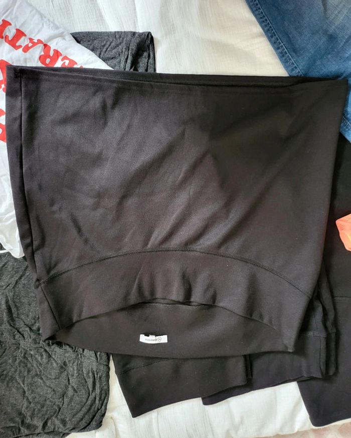 Lot vêtements grossesse taille 46/48  de 5 jupes et un teeshirt - photo numéro 7
