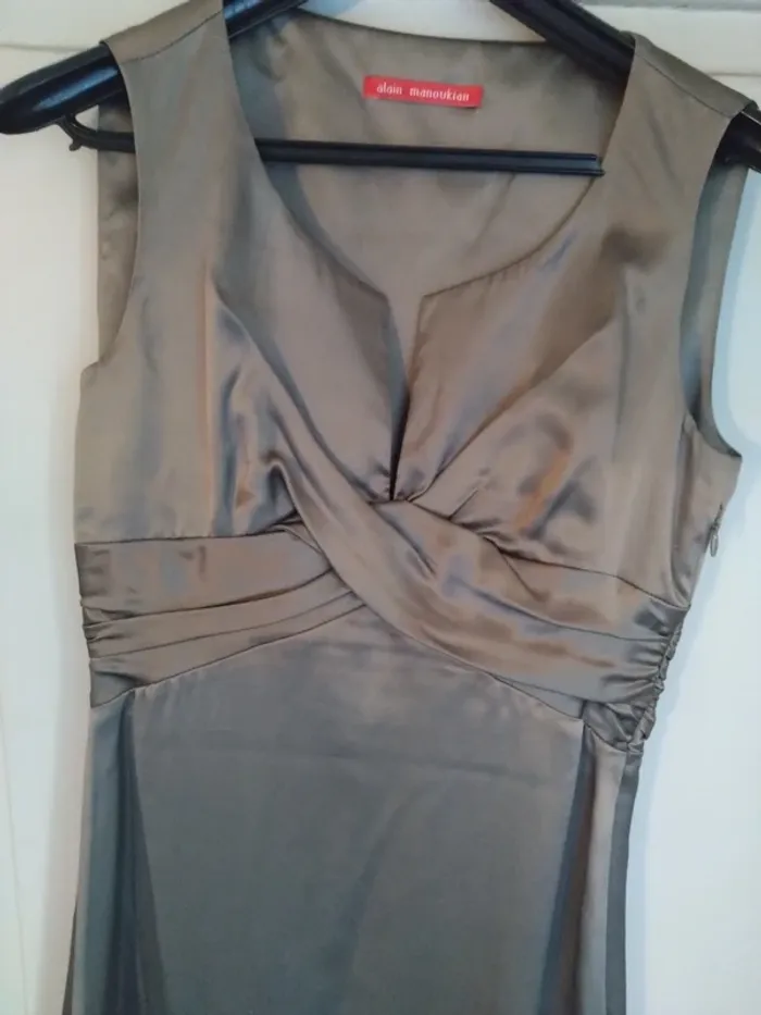 robe de soirée satinée Alain Manoukian t 36 100 % soie - photo numéro 13