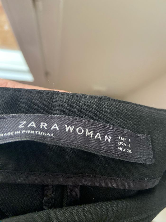 Mini jupe Zara woman noir taille 36 - photo numéro 4