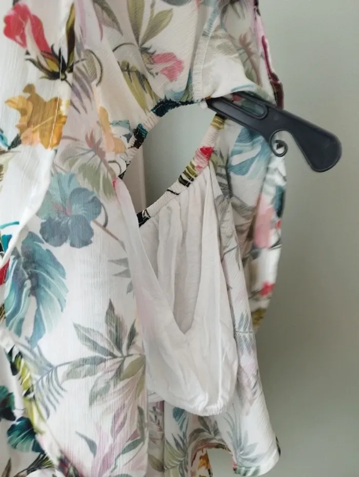 Top à volants fleurie Bershka S - photo numéro 3