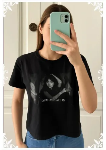 T-shirt noir "Wednesday" - Taille 14/15 ans