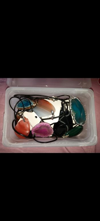 Box mystère bijoux collier pierre divers pour femme