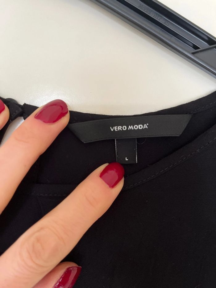 Blouse noire - photo numéro 3