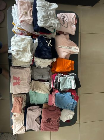 Lot 95 pièces bébé filles