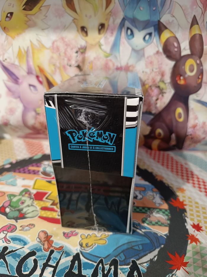 EV10.5 - Coffret Dresseur d'Élite (ETB) Foudre Noire - photo numéro 2