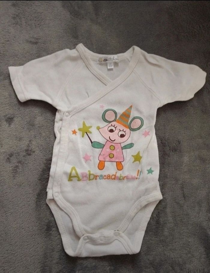 Lot de 5 bodies 3 mois - photo numéro 5