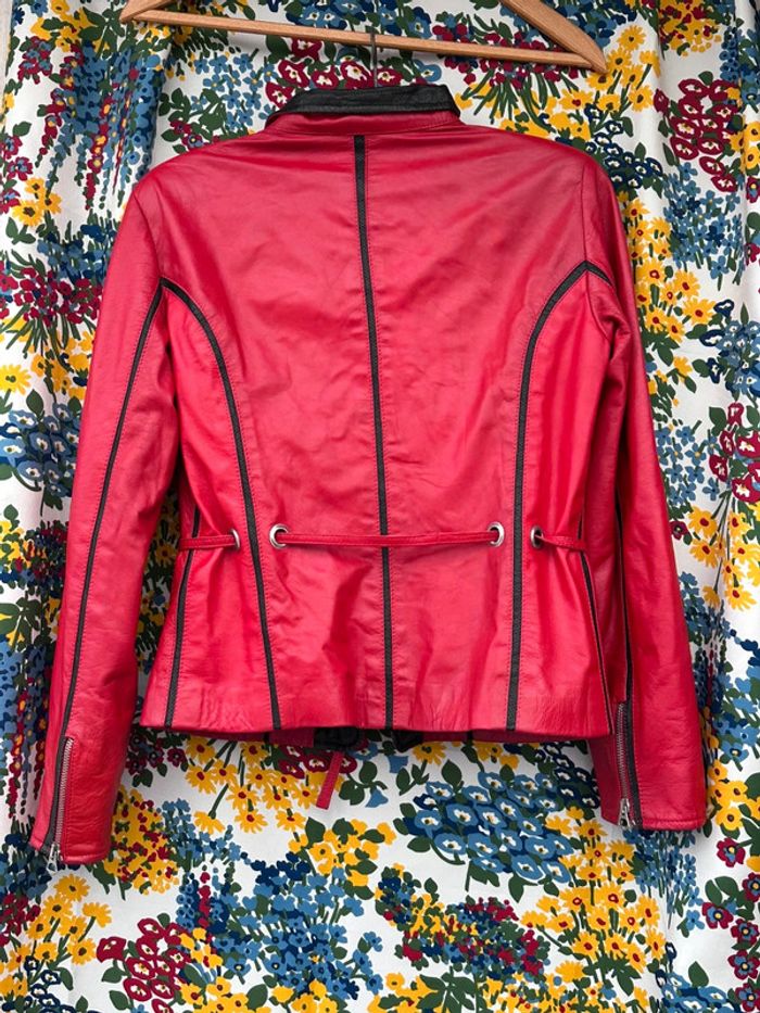Veste en cuir rouge - photo numéro 3