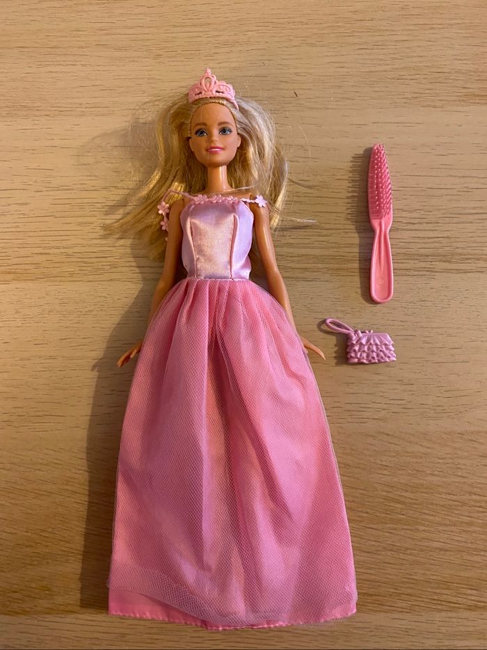 Poupee Barbie Mattel robe rose princesse 2013 2015 accessoires - photo numéro 9