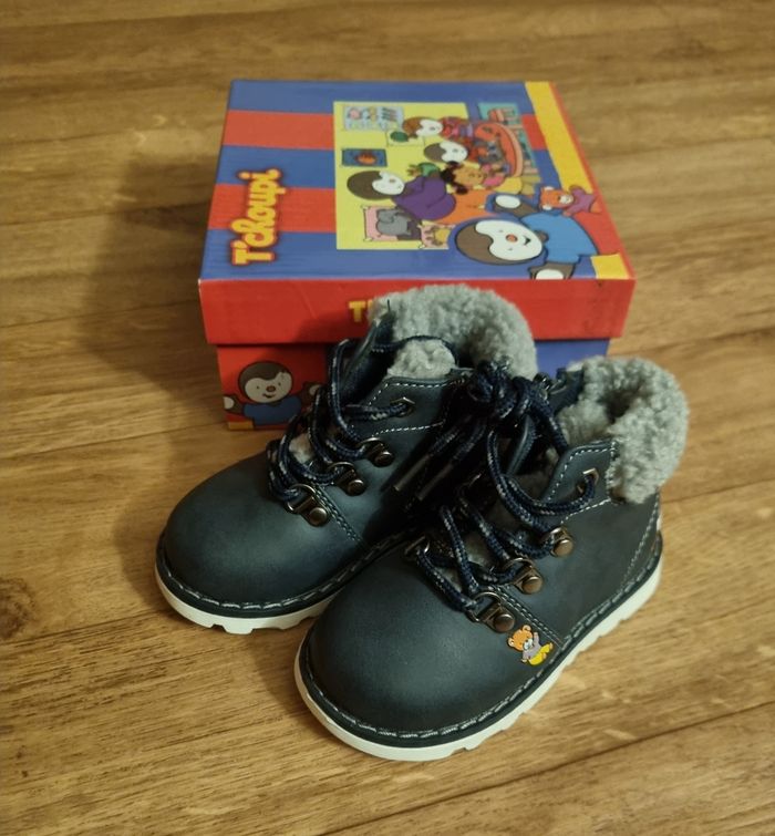 bottines garcon bleu marine fourré tchoupi taille 22 neuf