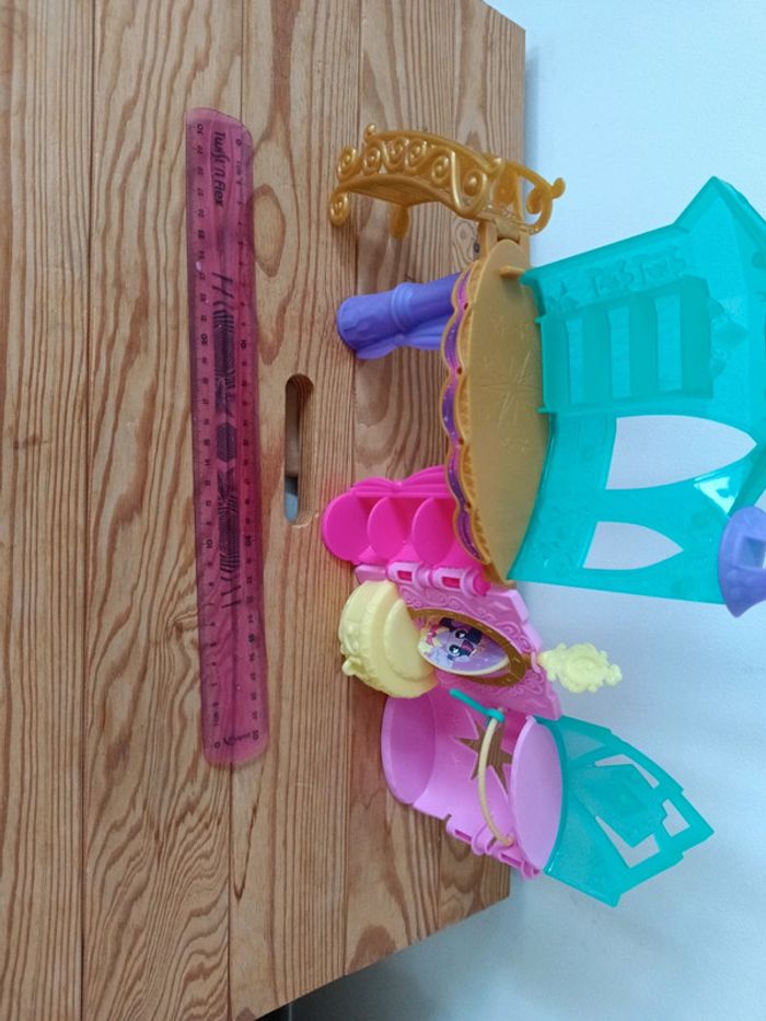 Château my little pony pas complet - photo numéro 9