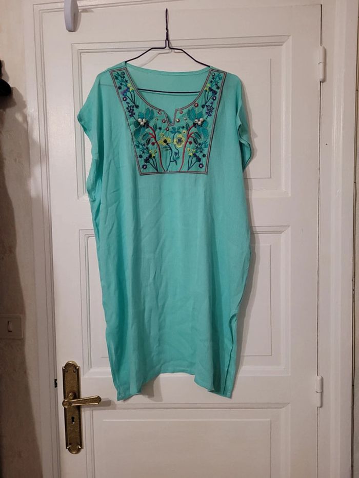 T shirt léger vert clair a strass - photo numéro 2