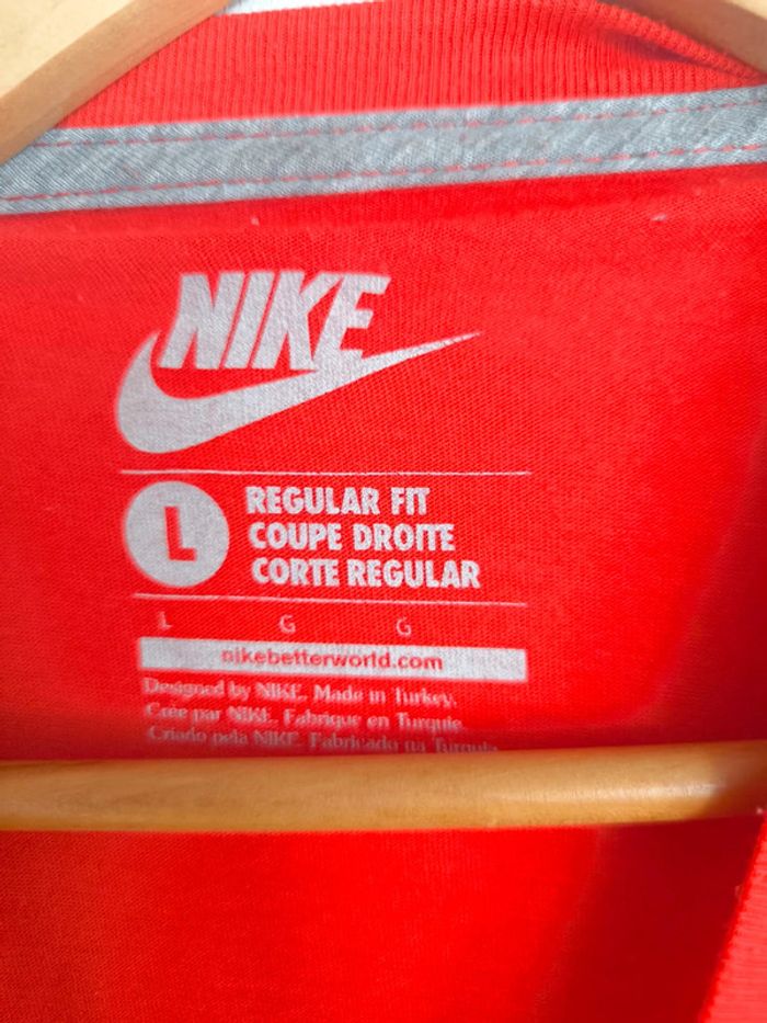 Tee shirt Nike bleu et rouge taille L - photo numéro 3