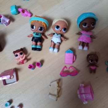 3 poupées LOL