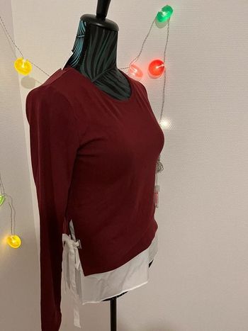 Pull léger bordeaux et blanc neuf avec étiquette