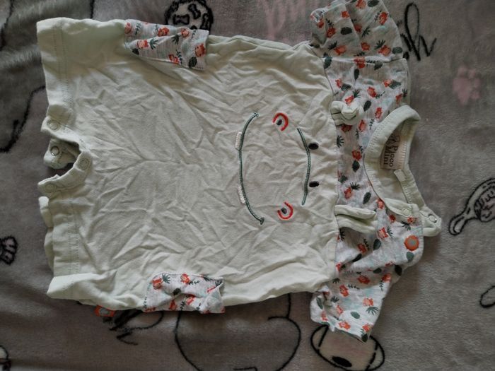 Lots de pyjamas - photo numéro 3