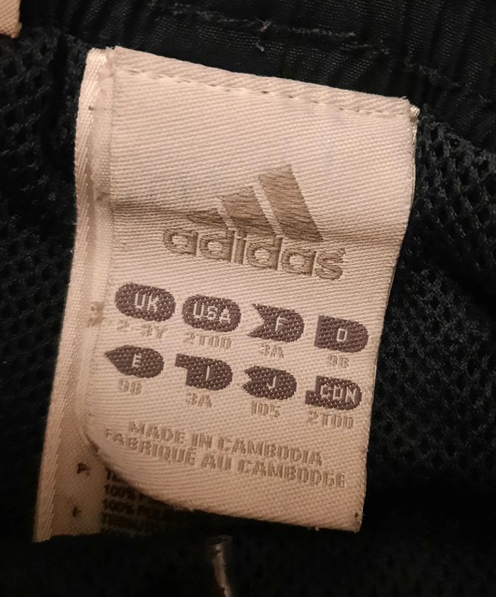 Pantacourt de survêtement taille 3 ans Adidas - photo numéro 3