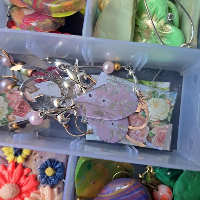 Lot de boucles d'oreilles pendante avec pendentif assortie multicolore - photo numéro 11