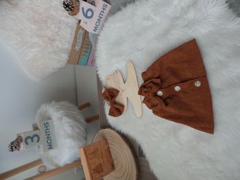 Jolie ensemble jupe avec noeux bandeau cheveux marron velour bébé fille 3 mois 6 mois 